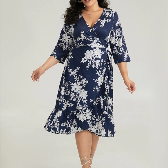 BloomChic Dresses & Skirts - BloomChic Navy and White Floral Midi Wrap Dress Plus Size 1X